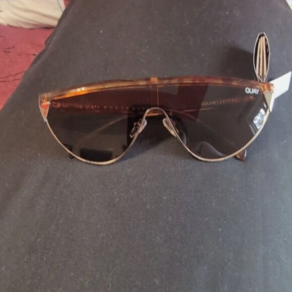 QUAY AUSTRALIA ELLE FERGUSON SUNGLASSES main image 4